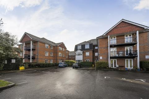 2 bedroom apartment to rent, Farringdon Court, Erleigh Road, Reading, RG1