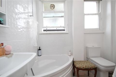 undefined, Chiswick Road, London, W4