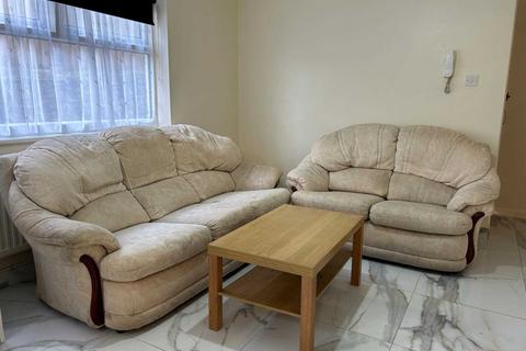 2 bedroom flat to rent, Richmond Road, Cardiff