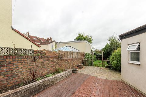 5 bedroom detached house to rent, Gloucester Road, Horfield, Bristol, BS7