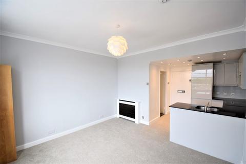 1 bedroom apartment to rent, Kings Court, Hammersmith