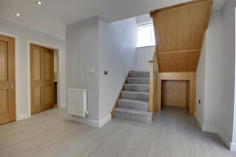 3 bedroom detached house to rent, 31 Wilson Street