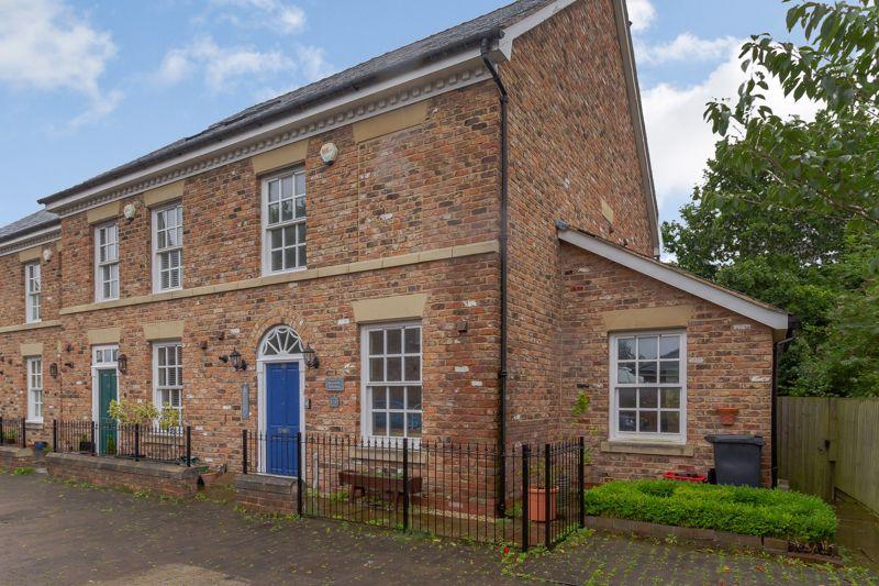 Frodsham Cheshire Lamont Property Ref 3120 3 bed end of terrace house £325,000
