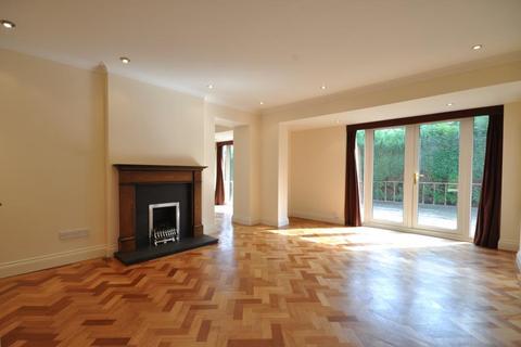 undefined, Trumps Green Road, Virginia Water, GU25 4JE