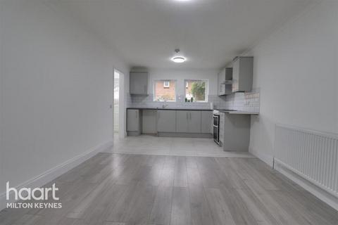 3 bedroom semi-detached house to rent, Illingworth Place, Oldbrook
