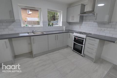 3 bedroom semi-detached house to rent, Illingworth Place, Oldbrook