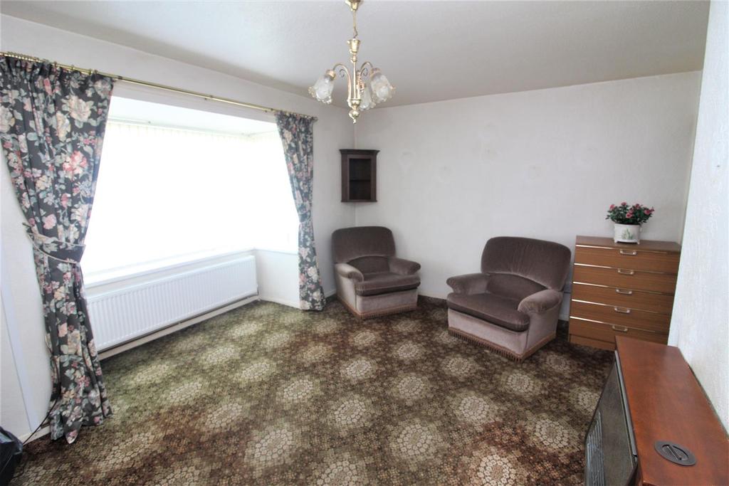 Ffordd Jarvis, Wrexham 3 bed semidetached house £175,000