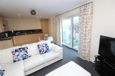 2 bedroom apartment for sale - Eagles Court, Wrexham