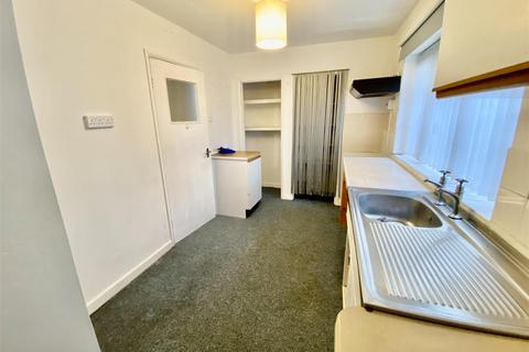 3 bedroom flat for sale, Embankment Road, Pwllheli