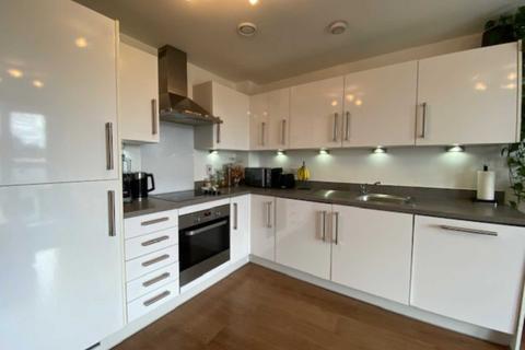 2 bedroom flat for sale, Gemini Park, Borehamwood