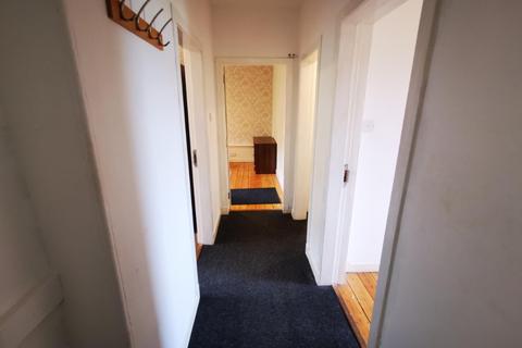 3 bedroom flat to rent, Moncur Crescent, Coldside, Dundee, DD3