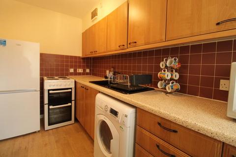 1 bedroom flat to rent, King Street, Ground Right, AB24