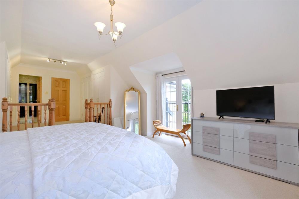 Master bedroom 2