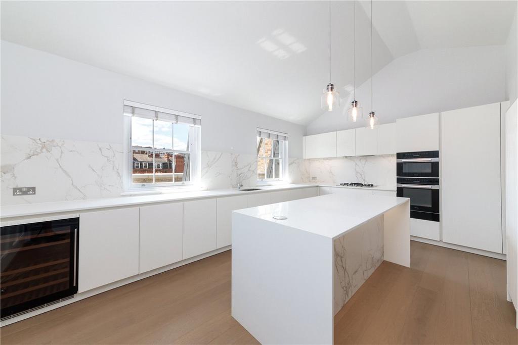 Apartment in London, Marylebone - View 2