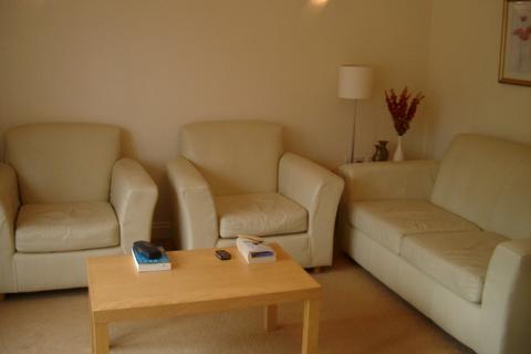 2 bedroom flat to rent, 2d Belle Vue Road, POOLE BH14