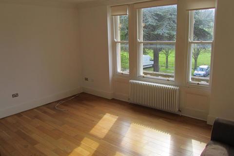 2 bedroom flat to rent, South Park, Lincoln, LN5 8ES