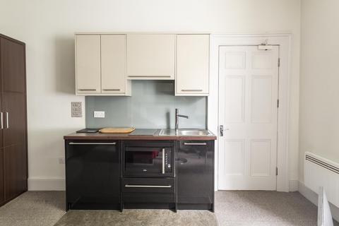 undefined, Flat , Canynge Square, BS8