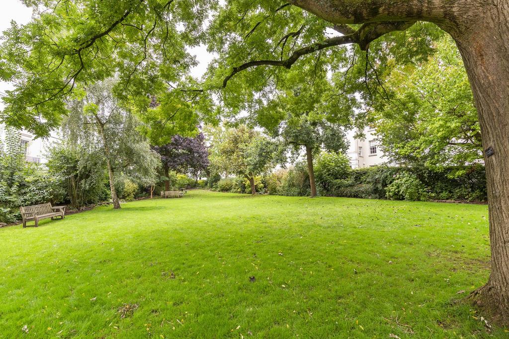 Communal gardens