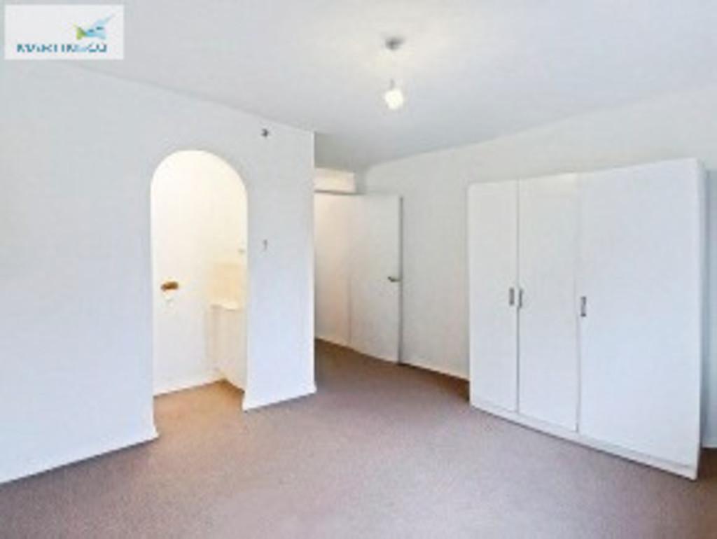 E3ee70f0-Parklands 20 Bedroom