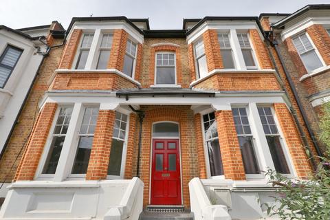 2 bedroom apartment to rent, Cranwich Road, London