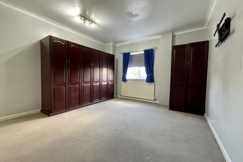 4 bedroom detached bungalow to rent - The Close, Bracebridge Heath
