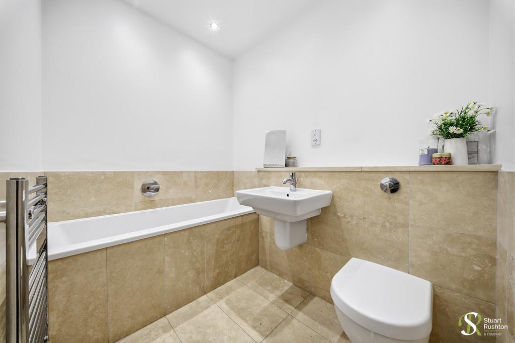 Apt 25, Regent Street, Knutsford WA16-4