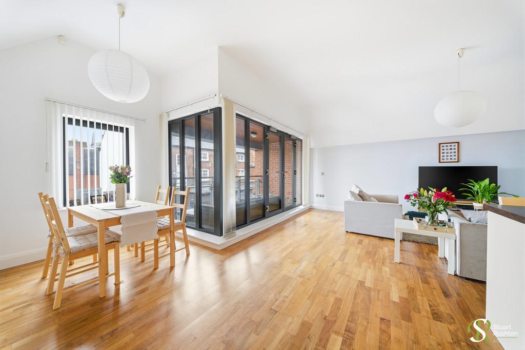 Apt 25, Regent Street, Knutsford WA16-6