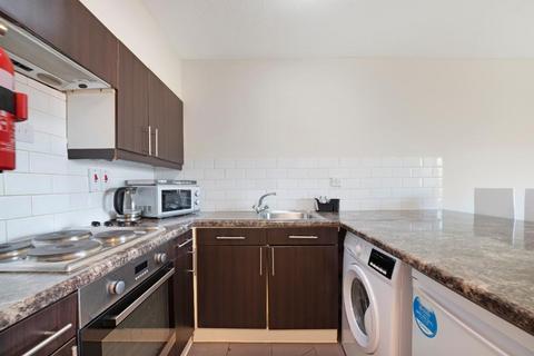 1 bedroom flat for sale, Cotton Avenue, Acton, London, W3 6YG