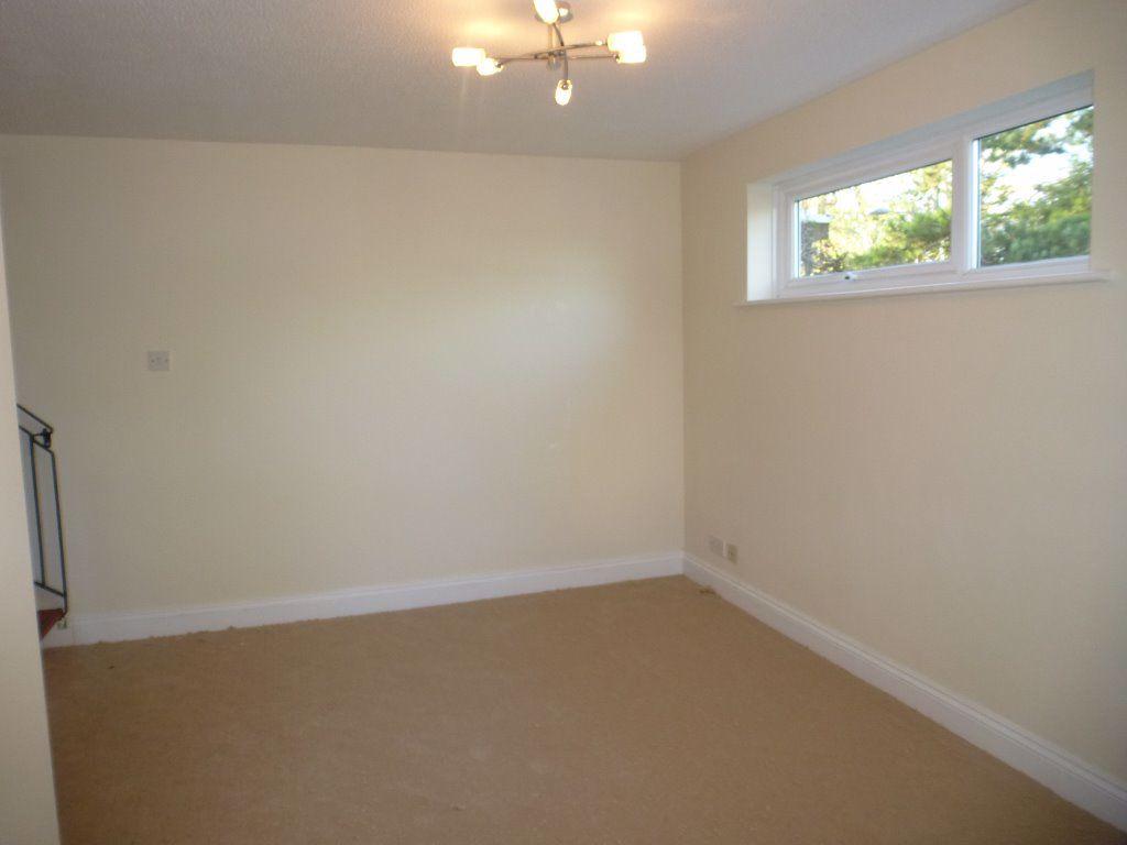 Raynham Road, Bury St Edmunds IP32 6ED 1 bed house £675 pcm (£156 pw)