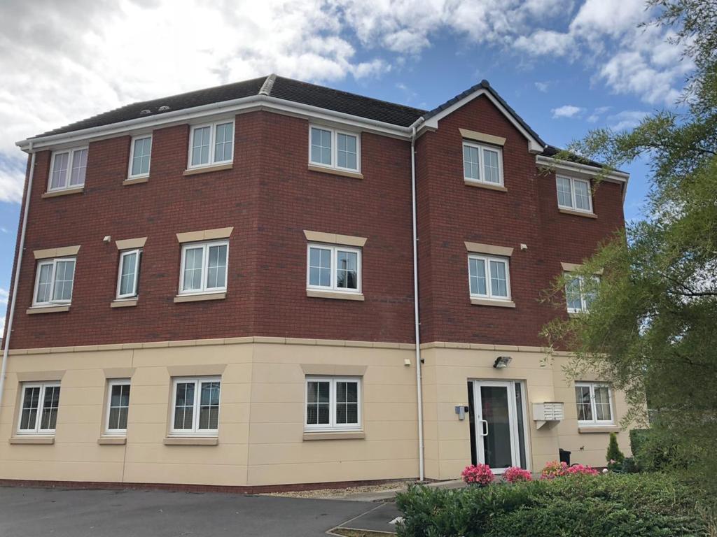 Village Drive, Gorseinon 2 bed flat - £550 pcm (£127 pw)