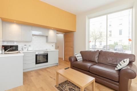 1 bedroom flat to rent, Hillside Street, Hillside, Edinburgh, EH7