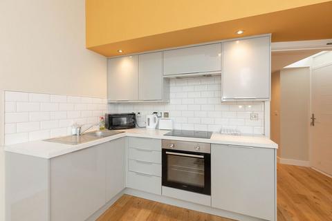 1 bedroom flat to rent, Hillside Street, Hillside, Edinburgh, EH7