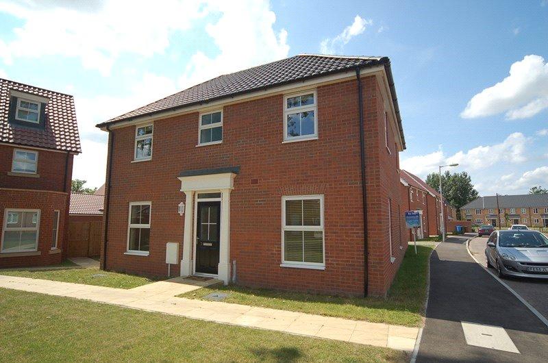 4 bedroom detached house to rent