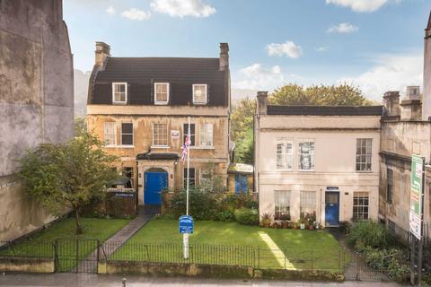1 bedroom apartment to rent, The Coachworks