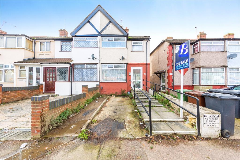 Beam Avenue, Dagenham RM10 3 bed terraced house to rent £1,500 pcm (£