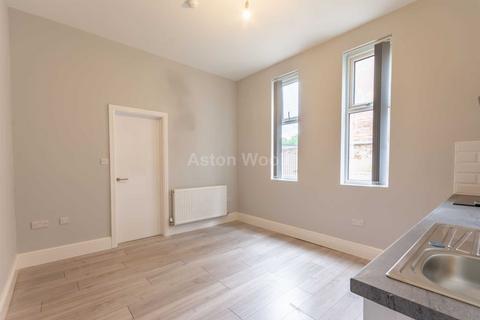 Studio to rent, Mansfield Road, Mapperley Park