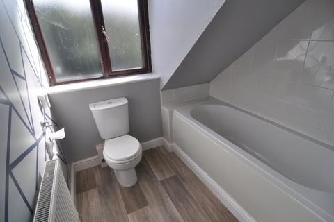 2 bedroom apartment to rent, Manchester Road, Penistone