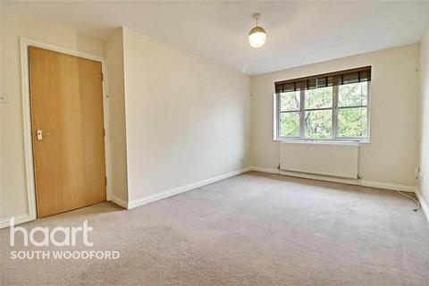 2 bedroom flat to rent, Cowley Court, South Woodford, E18