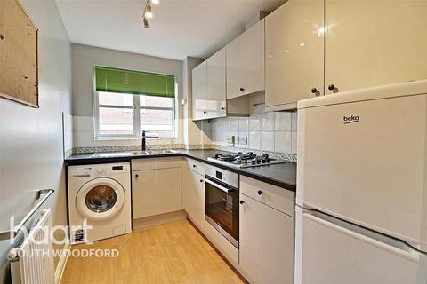 2 bedroom flat to rent, Cowley Court, South Woodford, E18