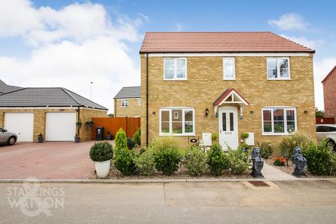 4 bedroom detached house for sale, Yarmouth Road, Ormesby, Great Yarmouth