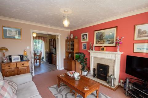 3 bedroom detached house for sale, Avebury Close, Bracklesham