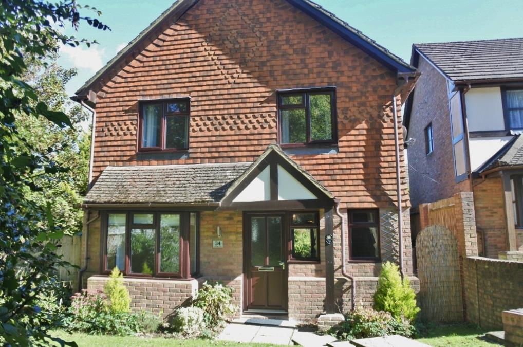 Heritage Park, Basingstoke 4 bed house £400,000