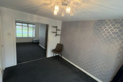 3 bedroom semi-detached house to rent, Plantation Gardens, Shadwell, Leeds, LS17 8SU