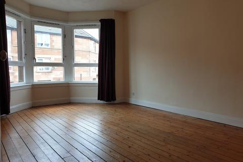 3 bedroom flat to rent, Earl Street, Scotstoun G14