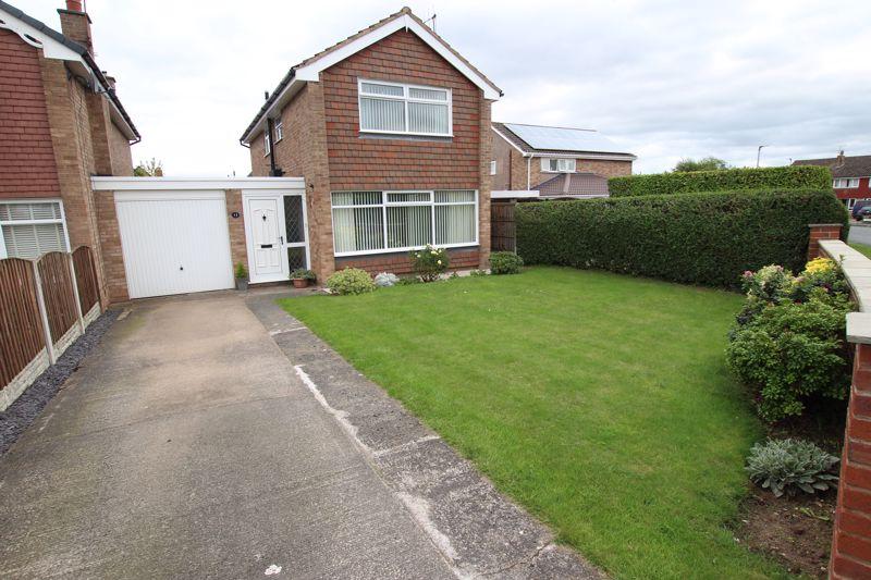 Thorne Drive, Little Sutton 3 bed detached house £210,000