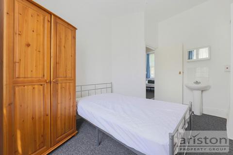 2 bedroom flat to rent, Crayford Road, Tufnel Park