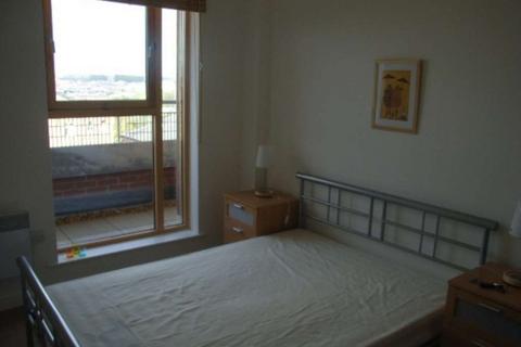 2 bedroom apartment to rent, Dyche Street, Manchester M4