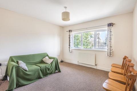 2 bedroom flat to rent, Mortimer Drive,  Marston,  OX3