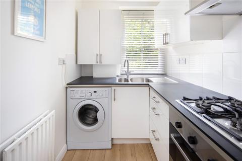 23 Lion Mills, London, E2 7ST