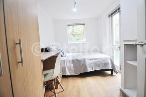 3 bedroom flat to rent, Junction Road, London, N19